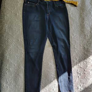 LEVIS DENIZEN